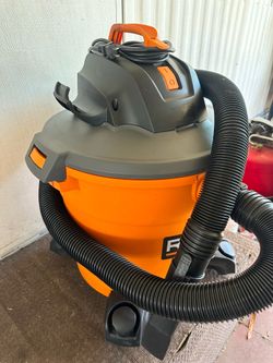 12 gal RIDGID vacuum