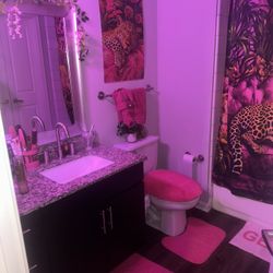 Bathroom Carpets/shower Curtains 