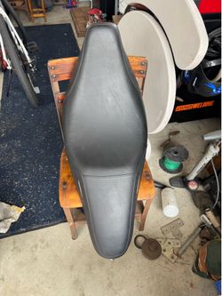 07 Harley Dyna Super Glide OEM Passenger Rider Driver Seat Saddle RDW-92/61-0067