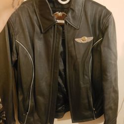Harley davidson size xs womans leather 100th anniversary commemorative jacket. Many pockets.make Offer 