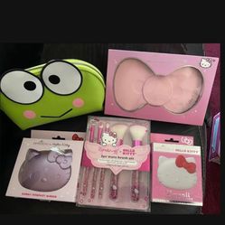 Hello kitty bundle NEW  Two impression hello kitty compact mirrors, Keroppi Sanrio Creme makeup pouch,Hello kitty makeup brushes, Hello Kitty® Bow LED