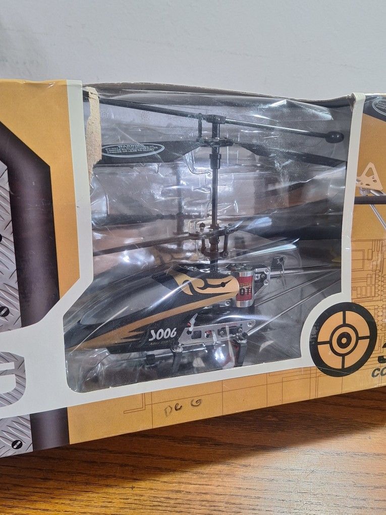 New/Sealed Box!! Syma S006 Shark - Alloy Shark RC Helicopter / 3 Channel Remote Control Flying Helicopter