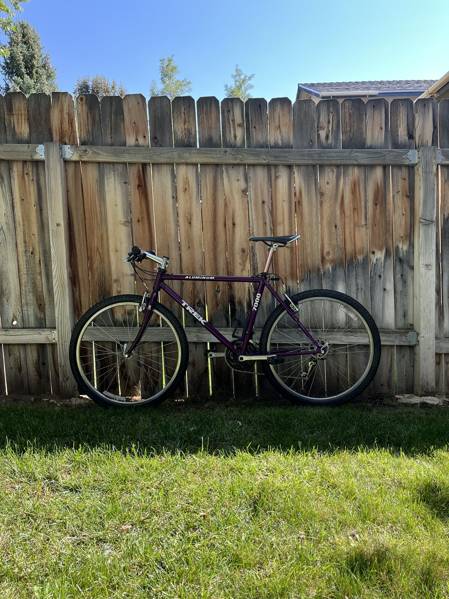 Trek 7000 | 18-Speed | 26”