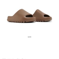 Yeezy Slides ‘flax’