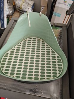 Full Cheeks™ Small Pet Dry Paws Litter Pan

