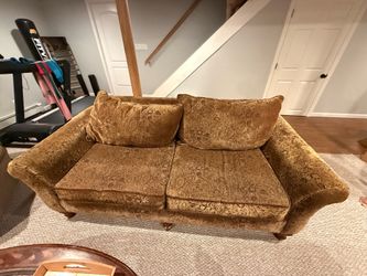 Sofa free pickup