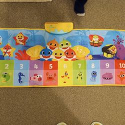Baby Shark Floor Piano