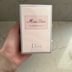 Miss Dior Perfume