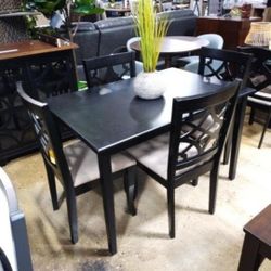 Small 5 PC Dining Set With 4 Black Chairs Fabric Seats (New)