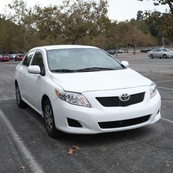 2010 Toyota Corolla LE - Clean Title - 131k Miles