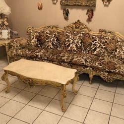 Victorian Sofa, Italian Set With Two Side Tables And a Coffee Table