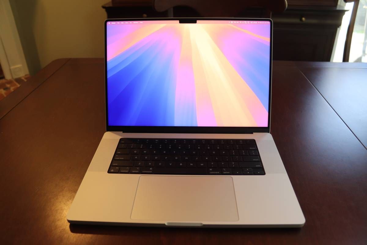 (2021) 16" MACBOOK PRO / 64 GB MEMORY / M1 PRO MAX