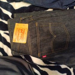 501 Levis 45$ Each
