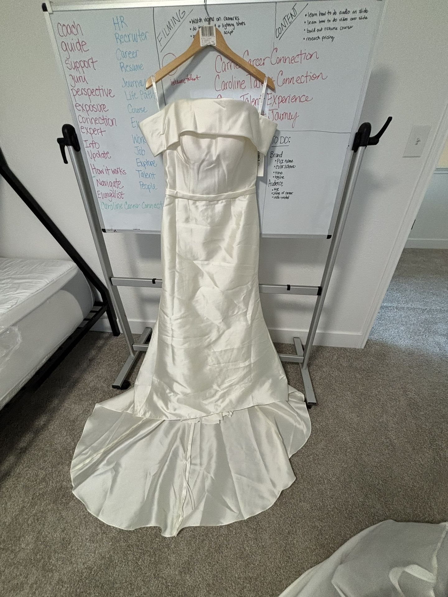 Wedding dress