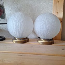 LIGHT FIXTURES