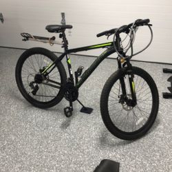 Schwinn Sidewinder mountain Bike