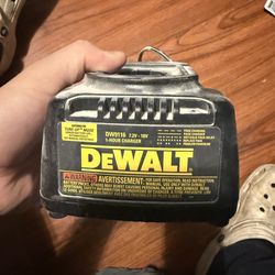 Dewalt battery charger DW9116