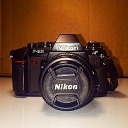 Nikon F-501 Film Camera