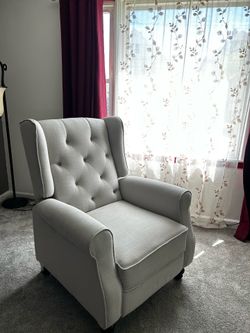 Abbyson Recliner chair