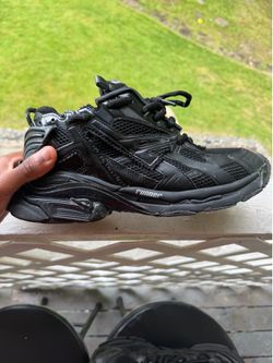 Balenciaga Runners 43 (BLACK)
