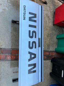 OEM 1(contact info removed) Vintage Nissan Datsun 720 Pickup Tailgate