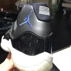 Air Jordan 11 retro “space jams” 2009 limited release edition