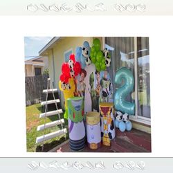 put nature Amaze Parties with Creative Birthday Balloon Creations