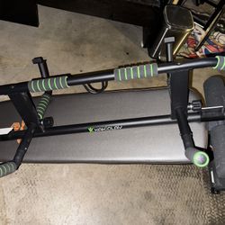 Sit-up Bench And Pull Up Bar