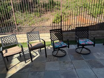 Set of 4 Metal Patio Chairs with Cushions
