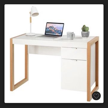 White Desk 