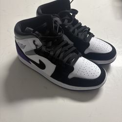 Jordan 1 Mid SE Purple
