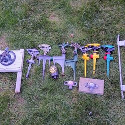 Lot of sprinklers Impulse Spike Lawn Sprinkler
In good working condition 