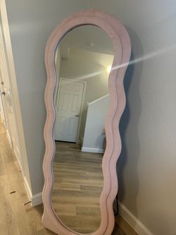 Full Length Wavy Floor Mirror Pink
