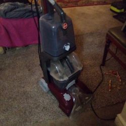 Shampooer In Excellent Condition with Attachments On