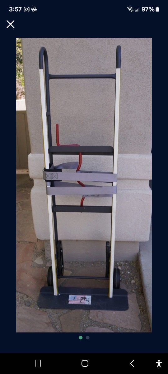 Milwaukee 800 Pound Hand Truck