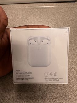 Apple AirPods with Wireless Charging Case