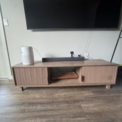 entertainment center $10