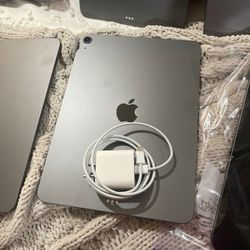 iPad Air 4 generation 64Gb Storage 