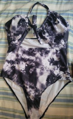 Women's bathing suit