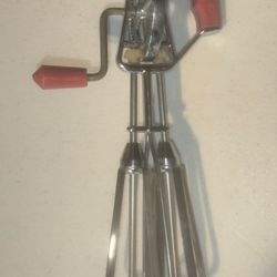 Vintage Maynard Egg Beater