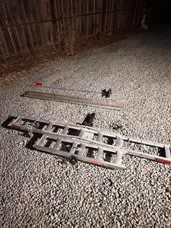 Motorcycle hitch mount