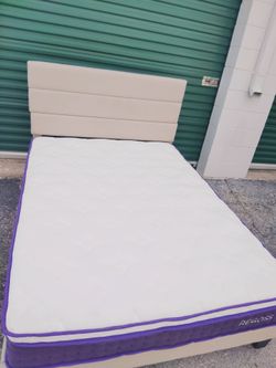 Queen bed with mattress