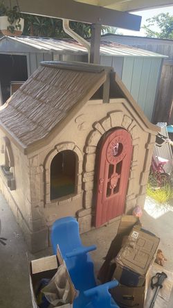 Step 2 kids storybook playhouse