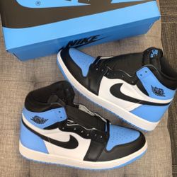 Jordan 1 UNC Toe - Size 11M