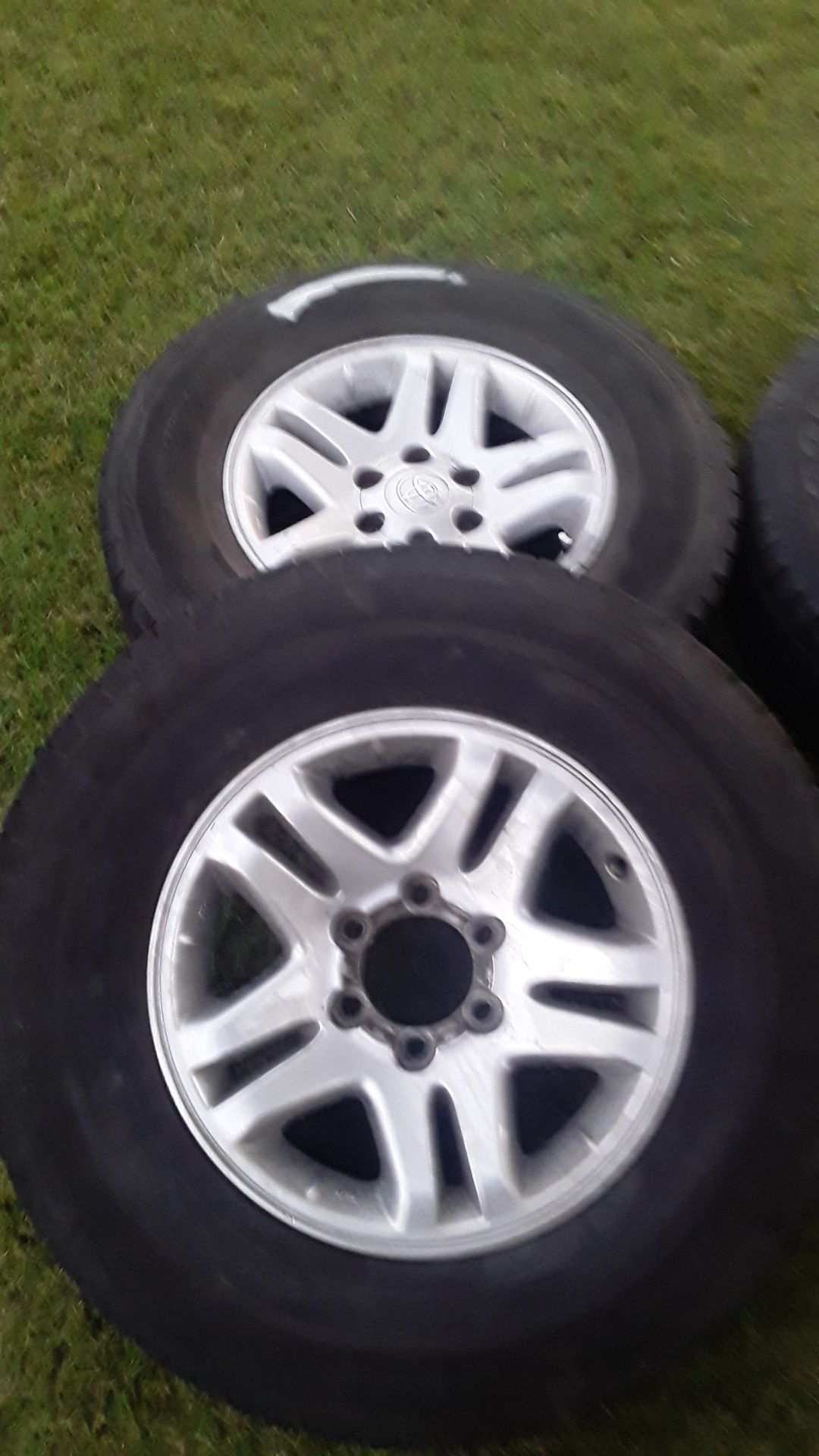 Toyota tundra original rims