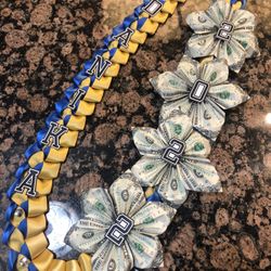 Graduation Leis/ Money Leis/ Graduaciones 