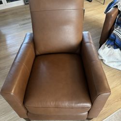 BarcaLounger push Back Recliner 