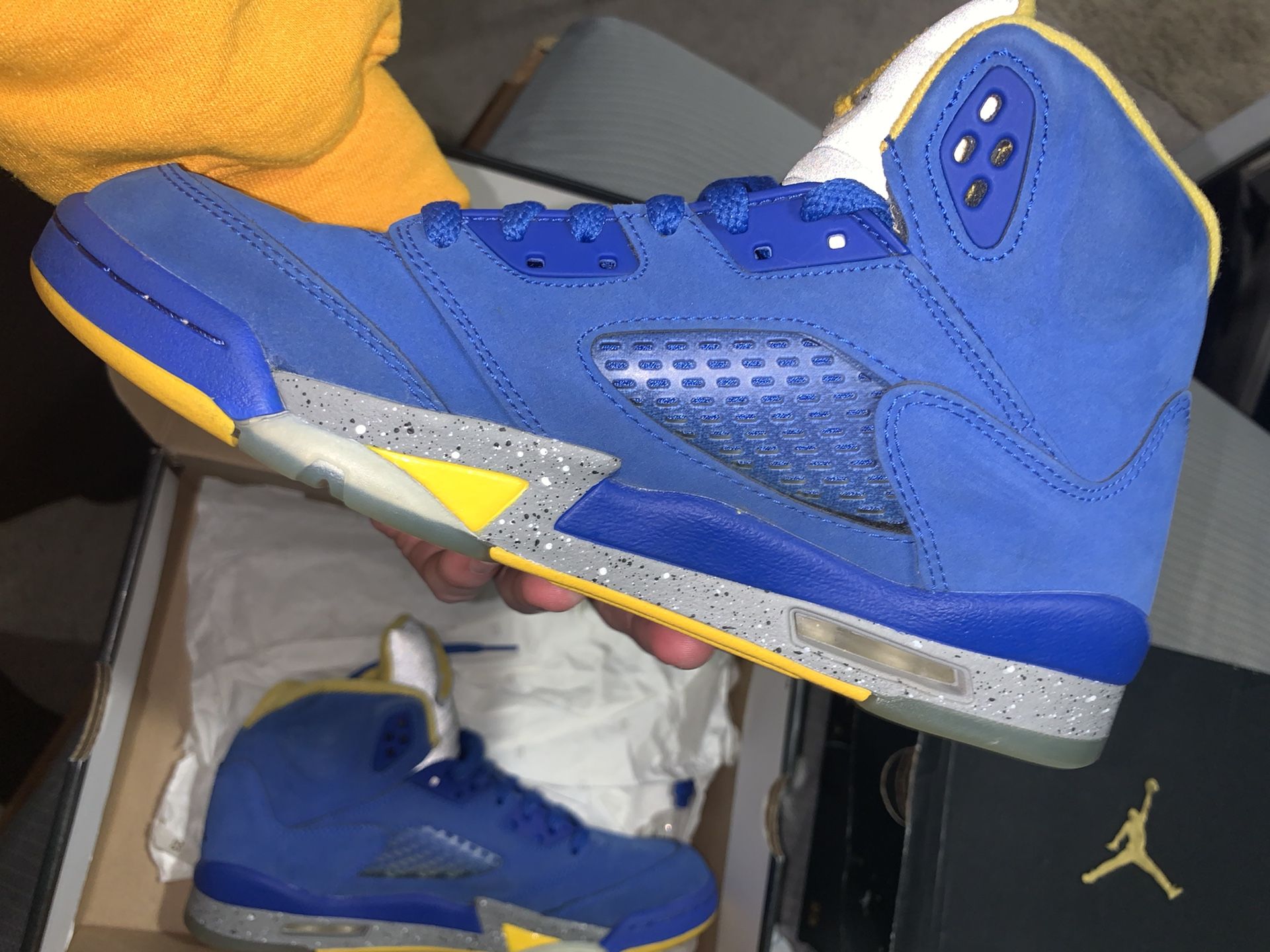 Jordan 5 Laney Size 7y
