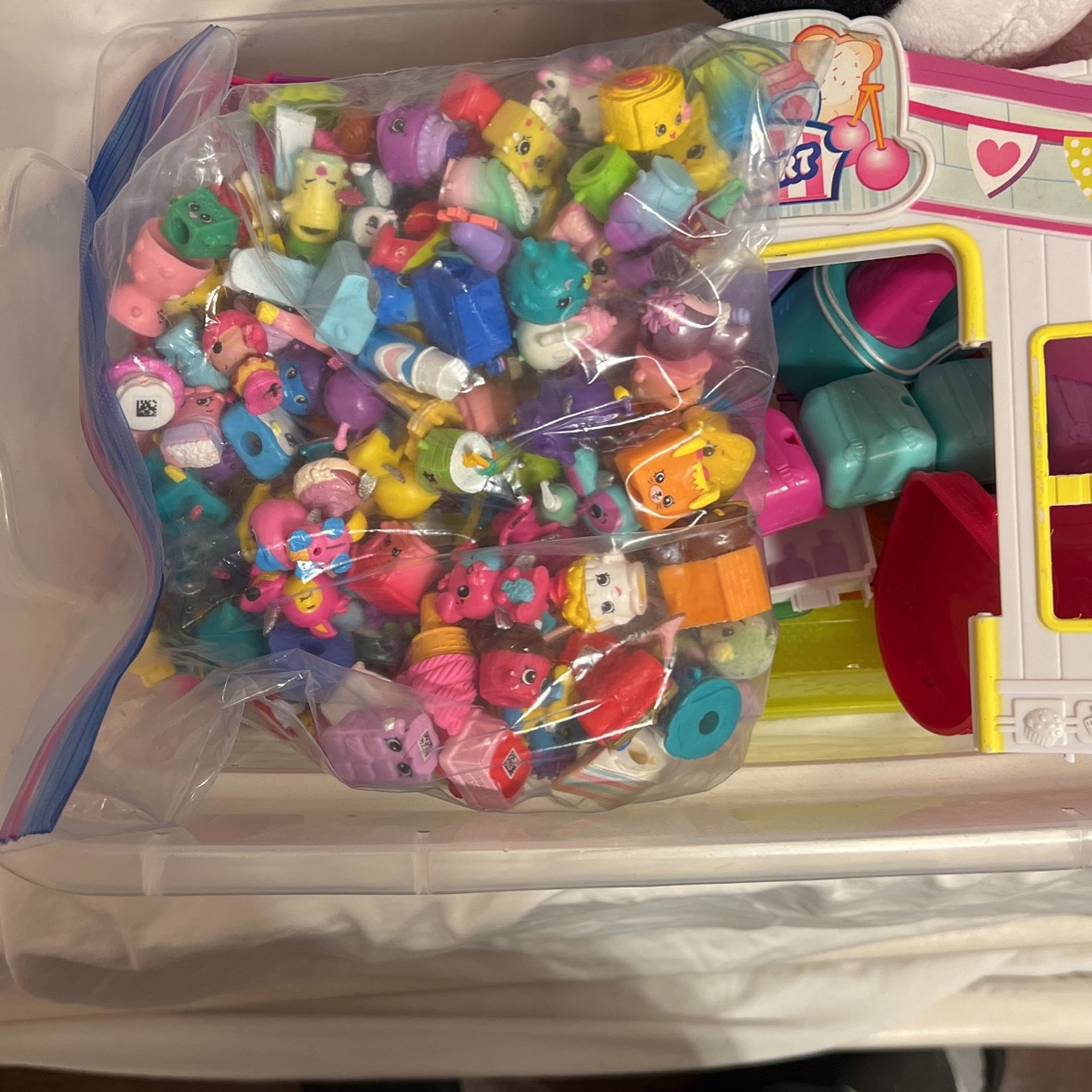 Shopkins