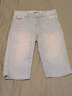 Brand new Girls size 16 capris